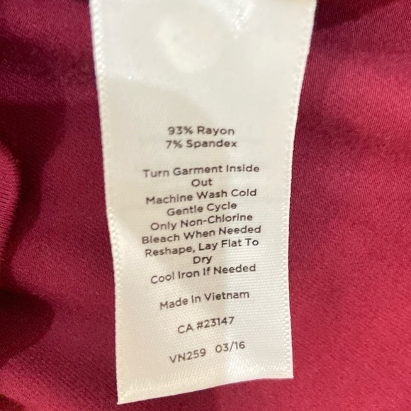 Talbots burgundy crew neck ruched draped long sleeve stretch top size small - Picture 11 of 11